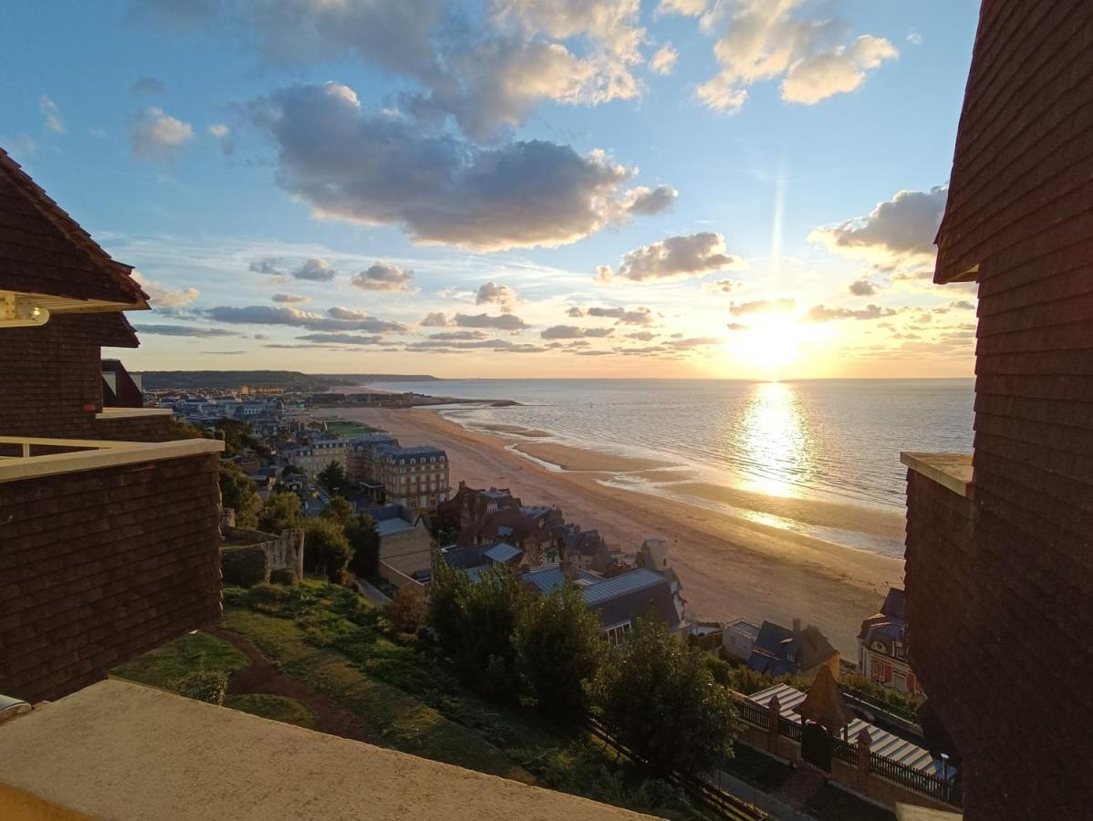 Appartement Trouville-Sur-Mer Vue Mer Imprenable Exteriör bild