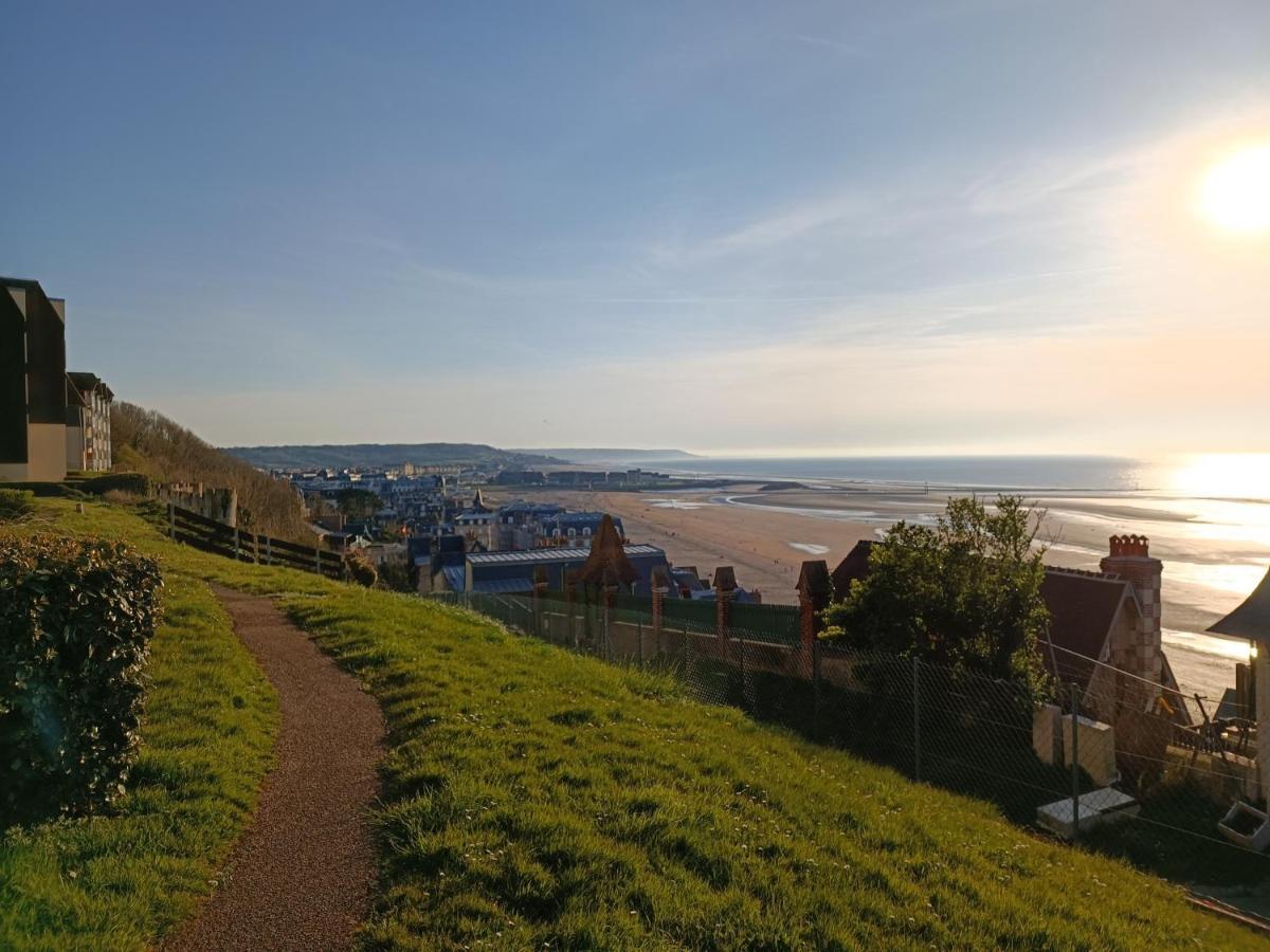 Appartement Trouville-Sur-Mer Vue Mer Imprenable Exteriör bild